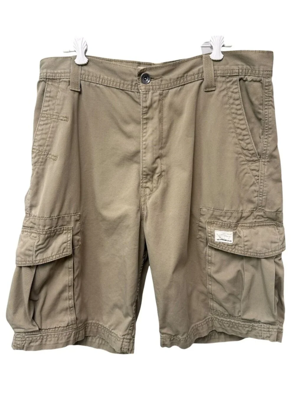 Levi's Mens Cargo Shorts Sz 34 Khaki Tan Utility Pockets Hiking Workwear Casual